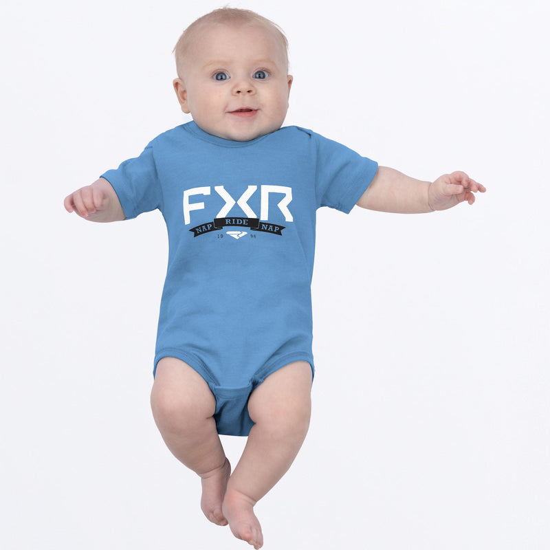 Chargez l'image dans la visionneuse de la galerie, Podium_SSOnesie_Infant_TranquilBlueWhite_242290-_4101_Front
