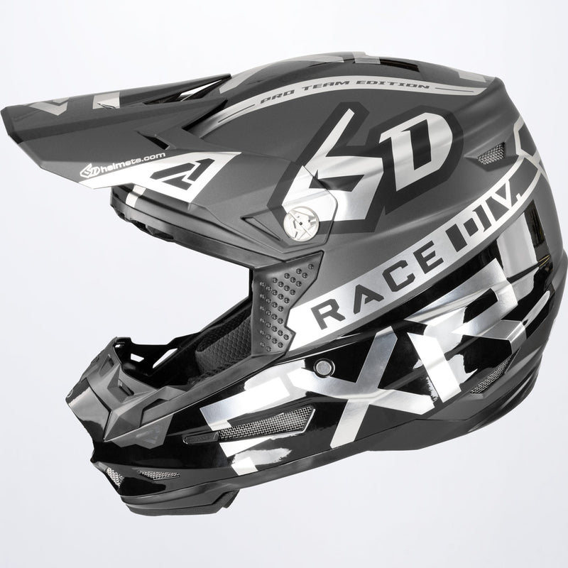 Chargez l'image dans la visionneuse de la galerie, 6D-ATR2_Helmet_CharChromeBlack_210610-_0809_left
