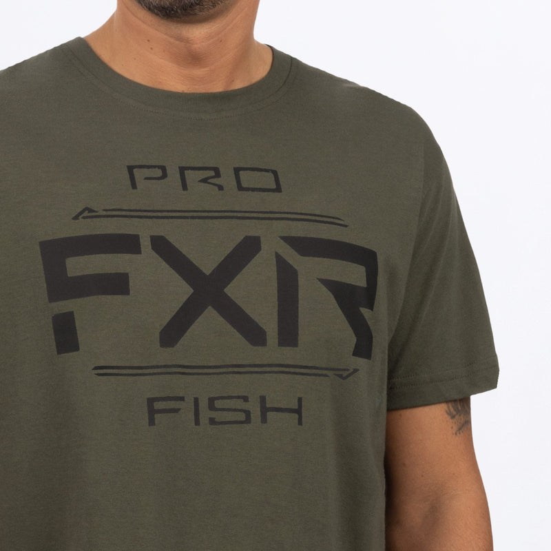 Chargez l'image dans la visionneuse de la galerie, Excursion_premium_T-Shirt_M_ArmyBlack_232064_7510_frontDetail
