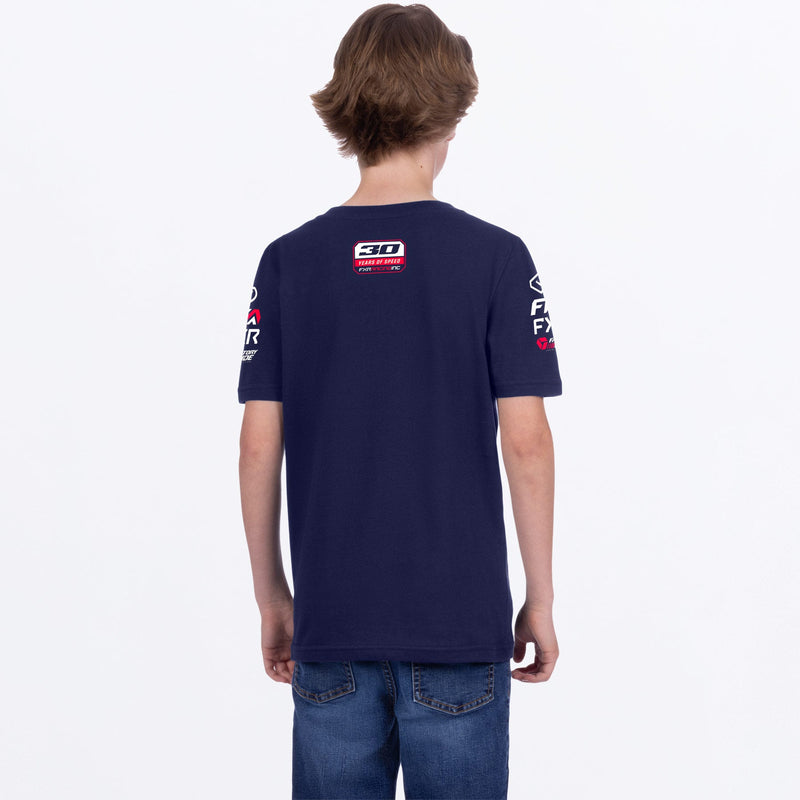 Chargez l'image dans la visionneuse de la galerie, YthRaceDivPremium_T-Shirt_NavyRed_SKU_271517-_4520_Extra**hover**
