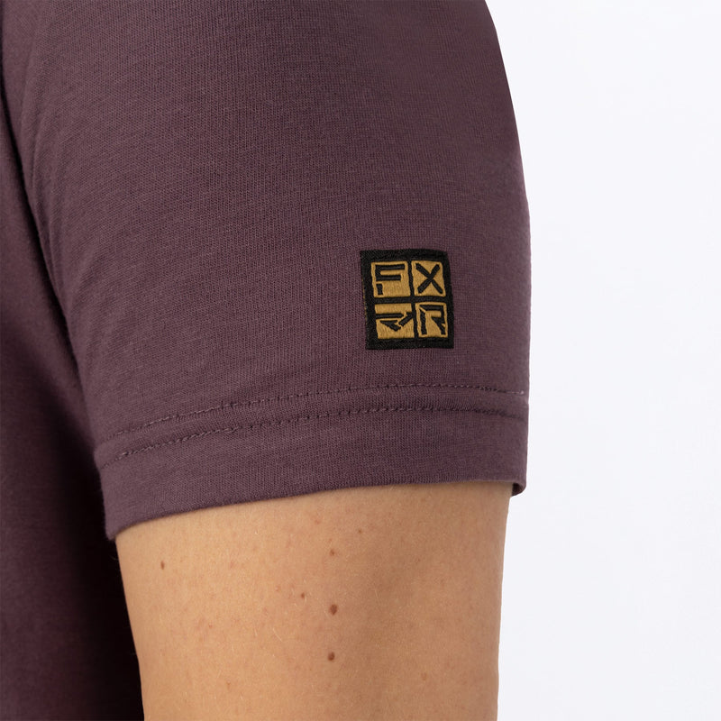 Chargez l'image dans la visionneuse de la galerie, Align_CropTShirt_W_MutedGrape_232235-_8400_ArmDetail
