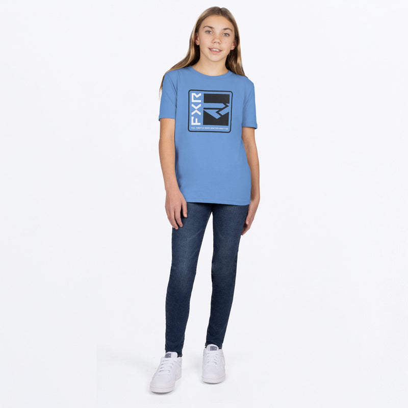 Chargez l'image dans la visionneuse de la galerie, Podium_PremiumTShirt_RazzWhite_Y_242281-_2801_frontFULLd
