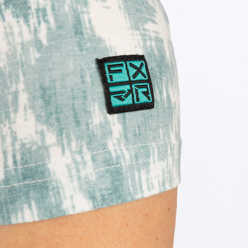 Chargez l'image dans la visionneuse de la galerie, Align_CropTShirt_W_CreamTealFiber_232235-_0155_ArmDetail
