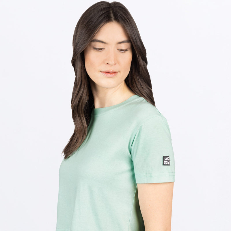 Chargez l'image dans la visionneuse de la galerie, AlignCrop_TShirt_W_LtSage_242235-_7000_Detail

