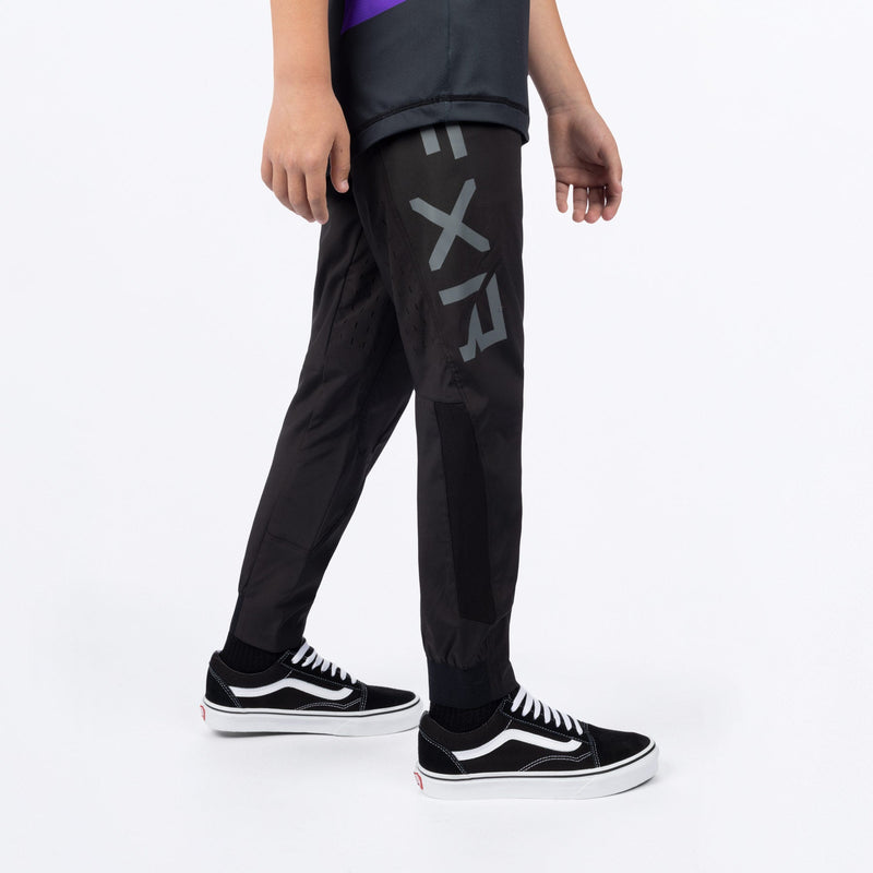 Chargez l'image dans la visionneuse de la galerie, RevoMTB_Yth_Pant_Black_243541-_1000_side
