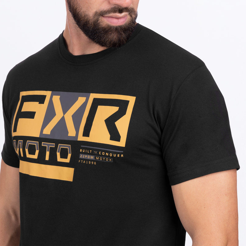 Chargez l'image dans la visionneuse de la galerie, Moto_PremiumTShirt_M_BlackGold_242069-_1062_Detail
