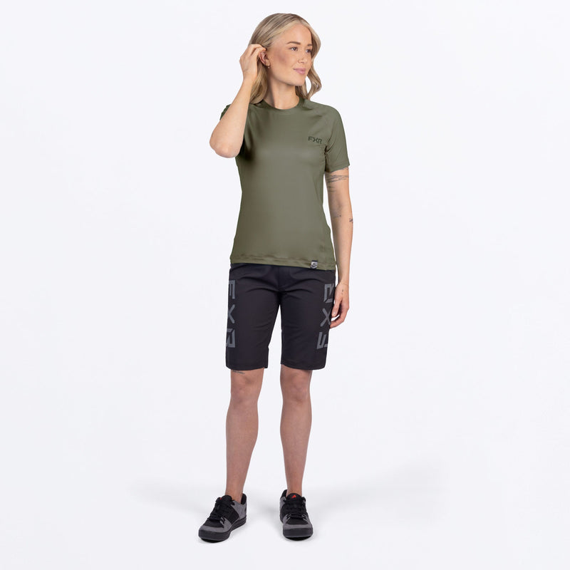 Chargez l'image dans la visionneuse de la galerie, AttackUPF_TShirt_W_Moss_252269-_7900_fullbody
