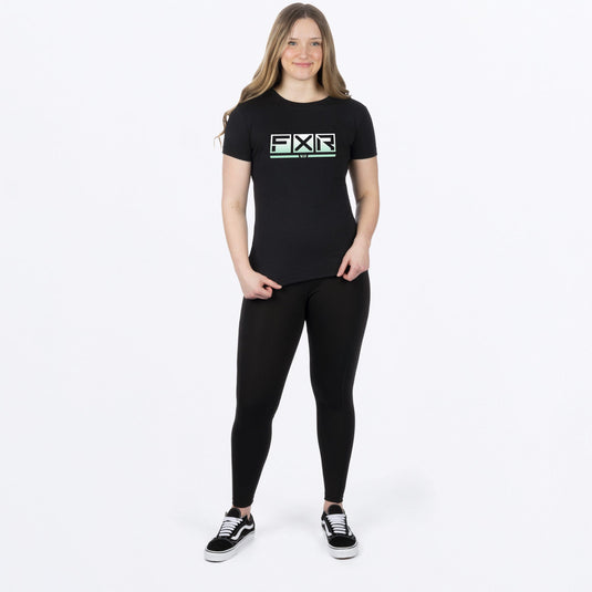 Podium_PremiumTShirt_W_BlackLtSage_242227-_1070_Fullbody
